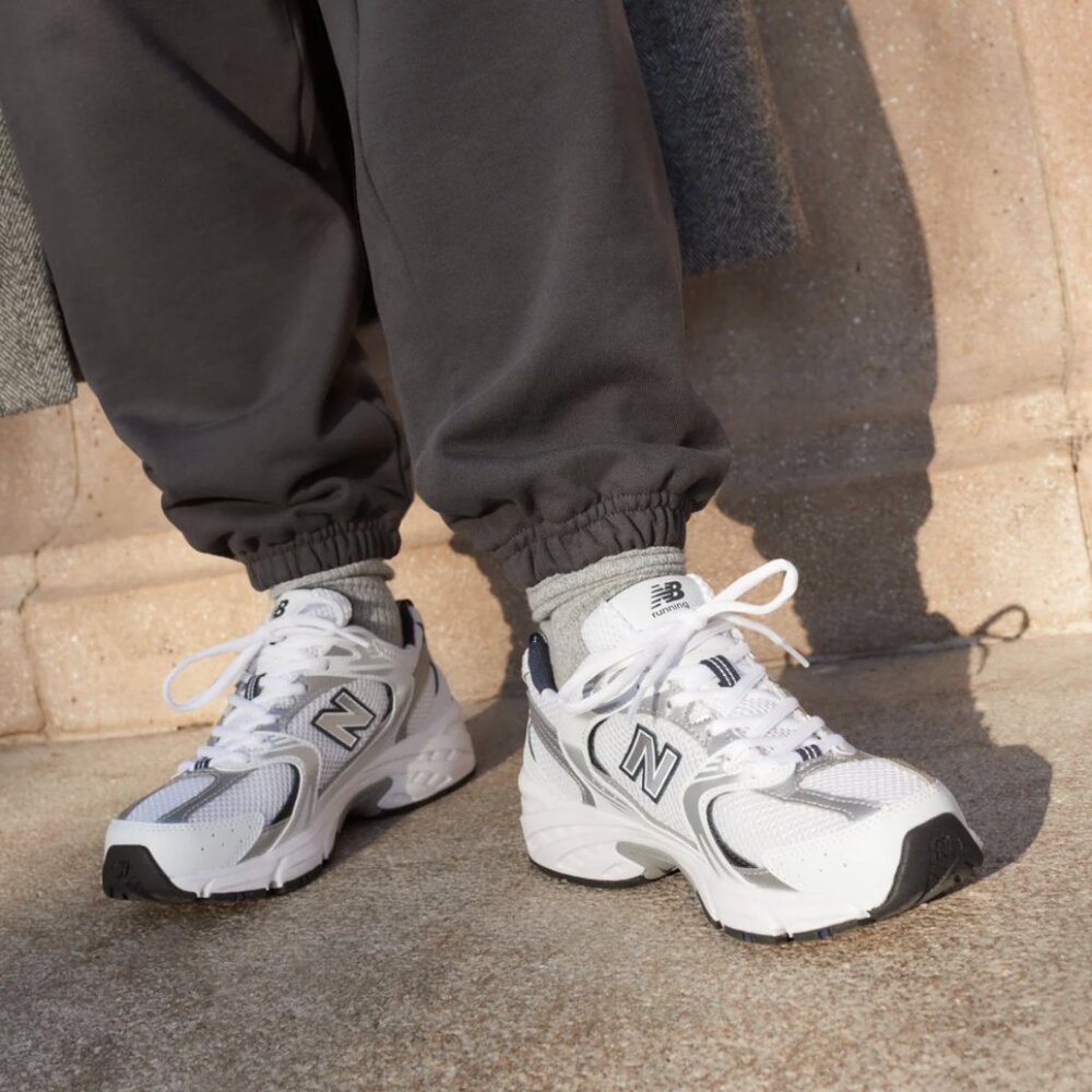 New Balance 530 in White - Natural Indigo - Silver